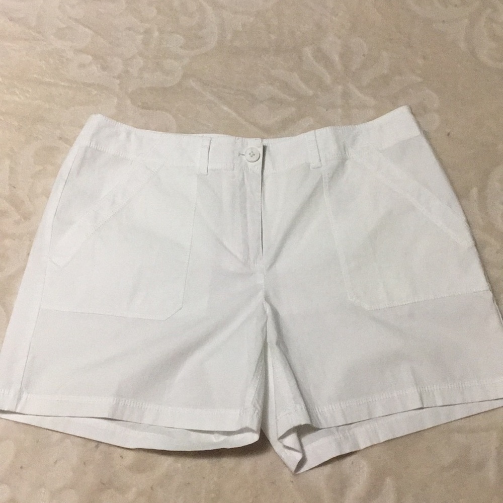 White Tommy Bahama shorts